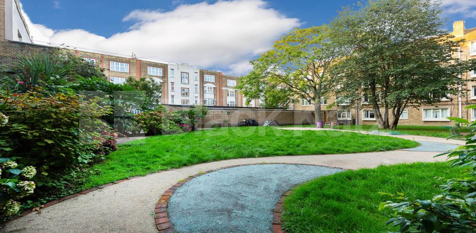 Fantastic spacious 3 bed walking distance to UCL Bridgeway Street, Euston